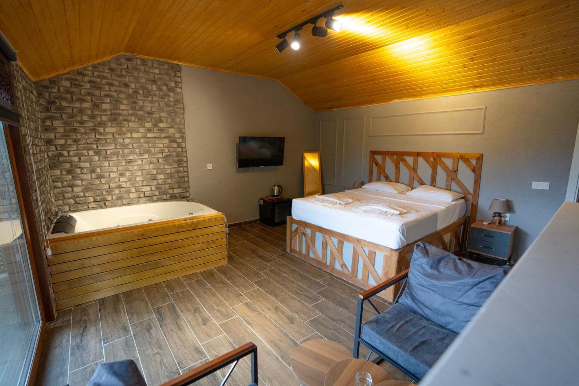 Tas Mahall Luxury Hotel Шіле Екстер'єр фото