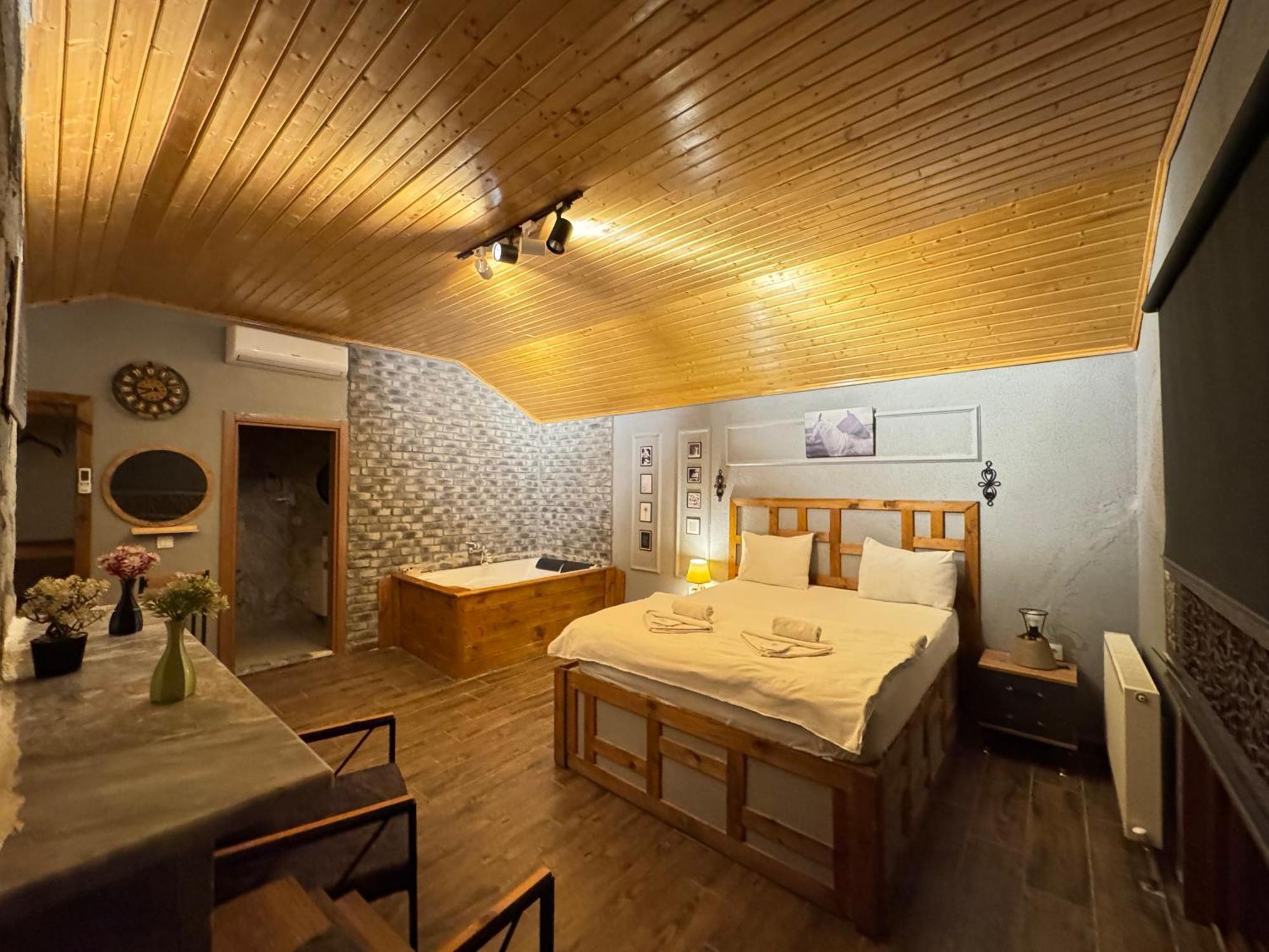 Tas Mahall Luxury Hotel Шіле Екстер'єр фото
