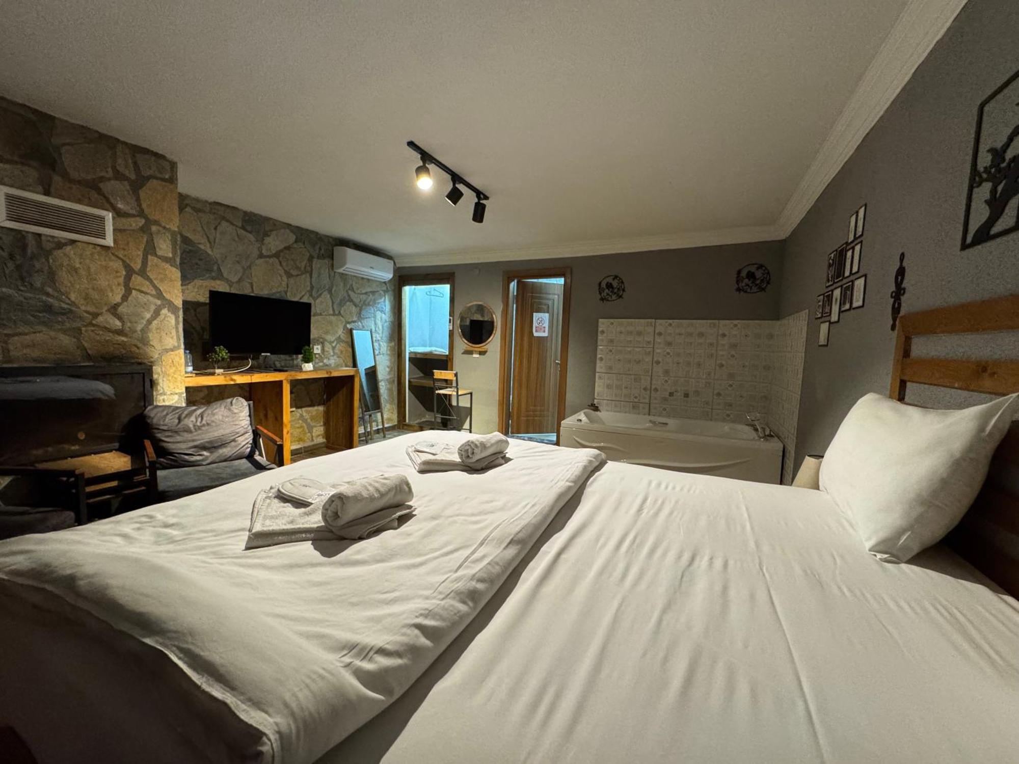 Tas Mahall Luxury Hotel Шіле Екстер'єр фото
